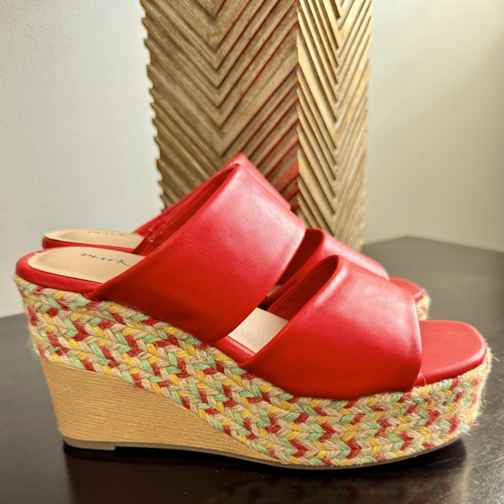 Mark Sz.6 Red/ multi colored wedges